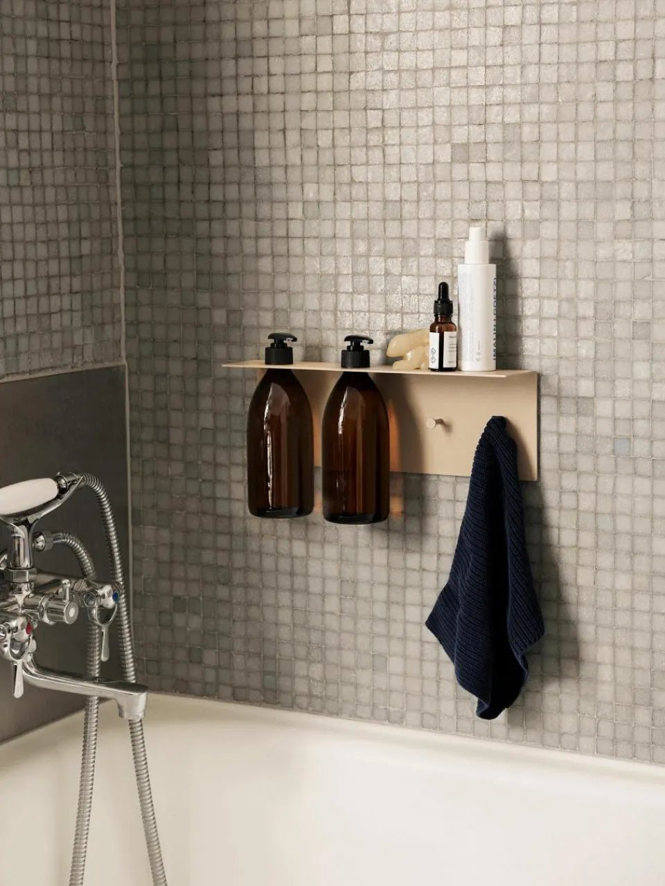 Badkamerwandplank Dora van metaal^ferm LIVING New