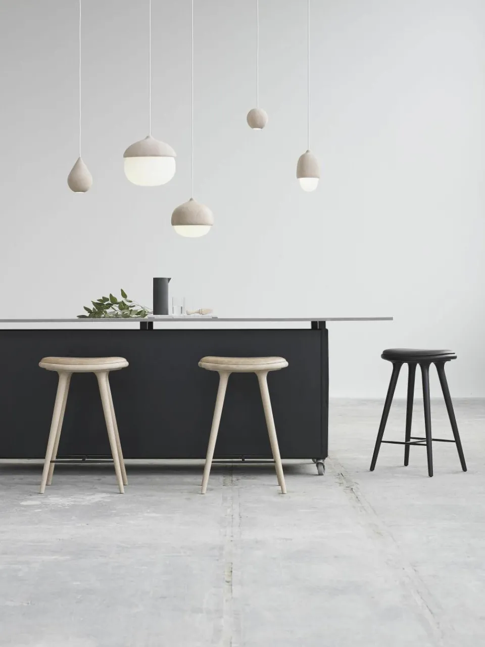 Barkruk High Stool van beukenhout en leer^Mater Best
