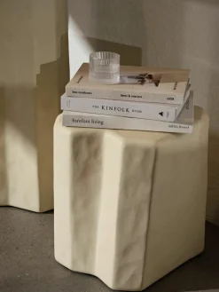 Betonnen kruk Staffa met organische vorm^ferm LIVING Sale