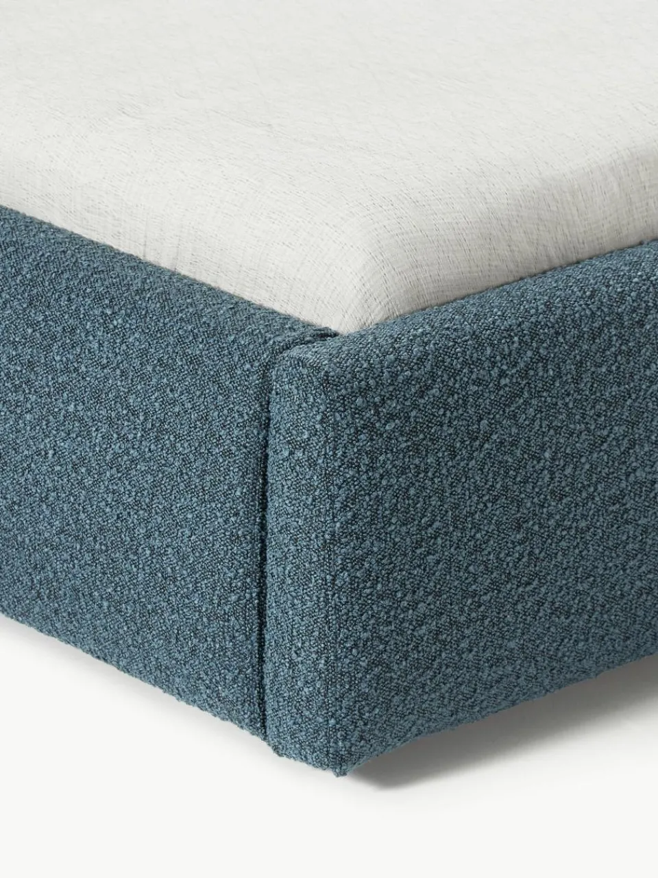 Bouclé gestoffeerd bed Cloud met opbergruimte^Westwing Collection Hot