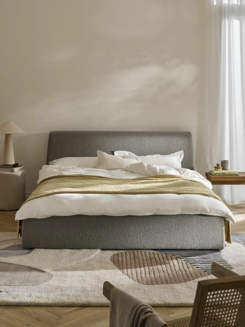Bouclé gestoffeerd bed Cloud^Westwing Collection Online