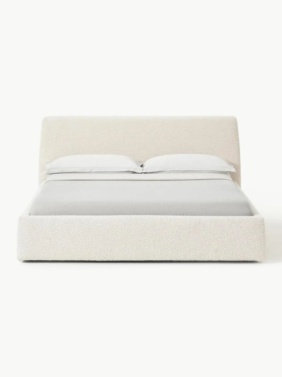Bouclé gestoffeerd bed Cloud^Westwing Collection Fashion