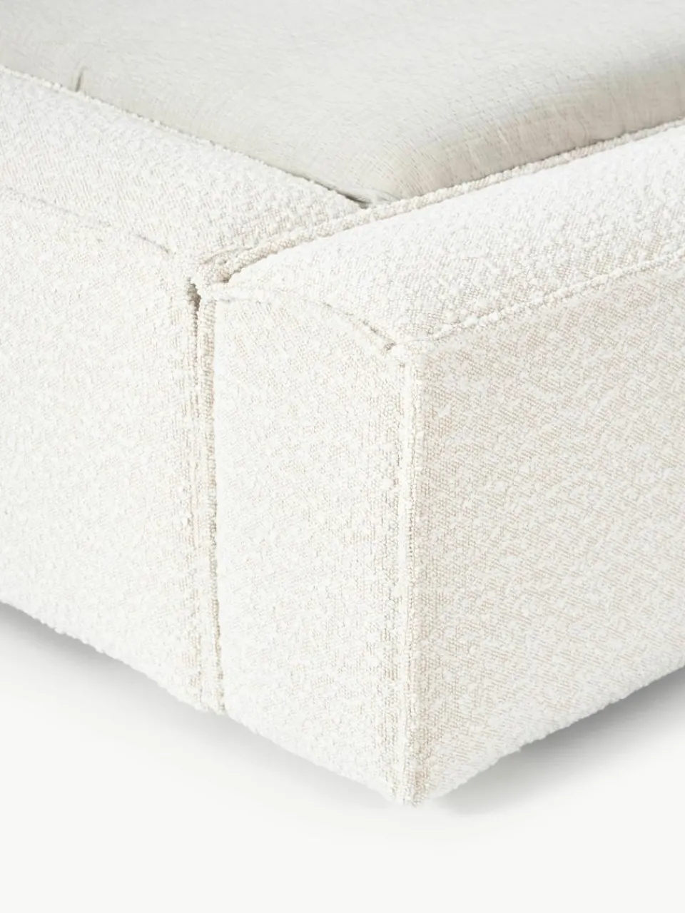 Bouclé gestoffeerd bed Lennon^Westwing Collection Clearance