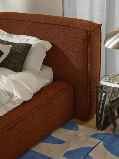 Bouclé gestoffeerd bed Lennon^Westwing Collection Best