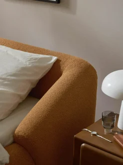 Bouclé gestoffeerd bed Sofia^Westwing Collection Clearance