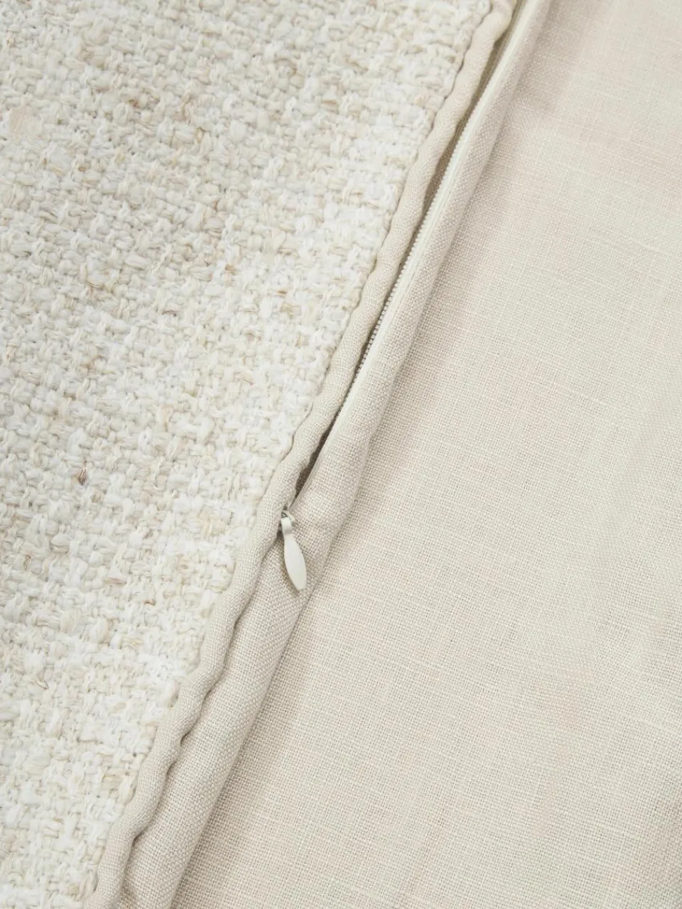 Bouclé kussenhoes Aya met bies^Westwing Collection Online