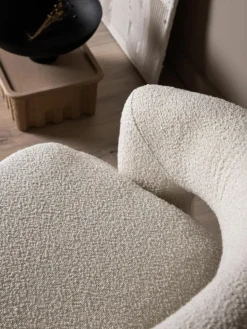 Bouclé loungefauteuil Laurel met draaifunctie^Westwing Outlet