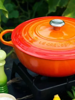 Braadpan La Marmite Signature Collection uit gietijzer^LE CREUSET Outlet