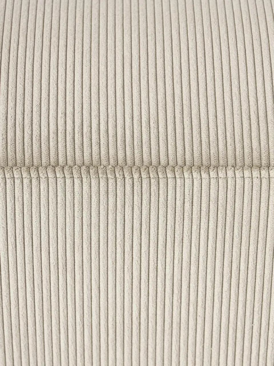 Corduroy poef Melva, B 99 x D 42 cm^Westwing Collection Clearance