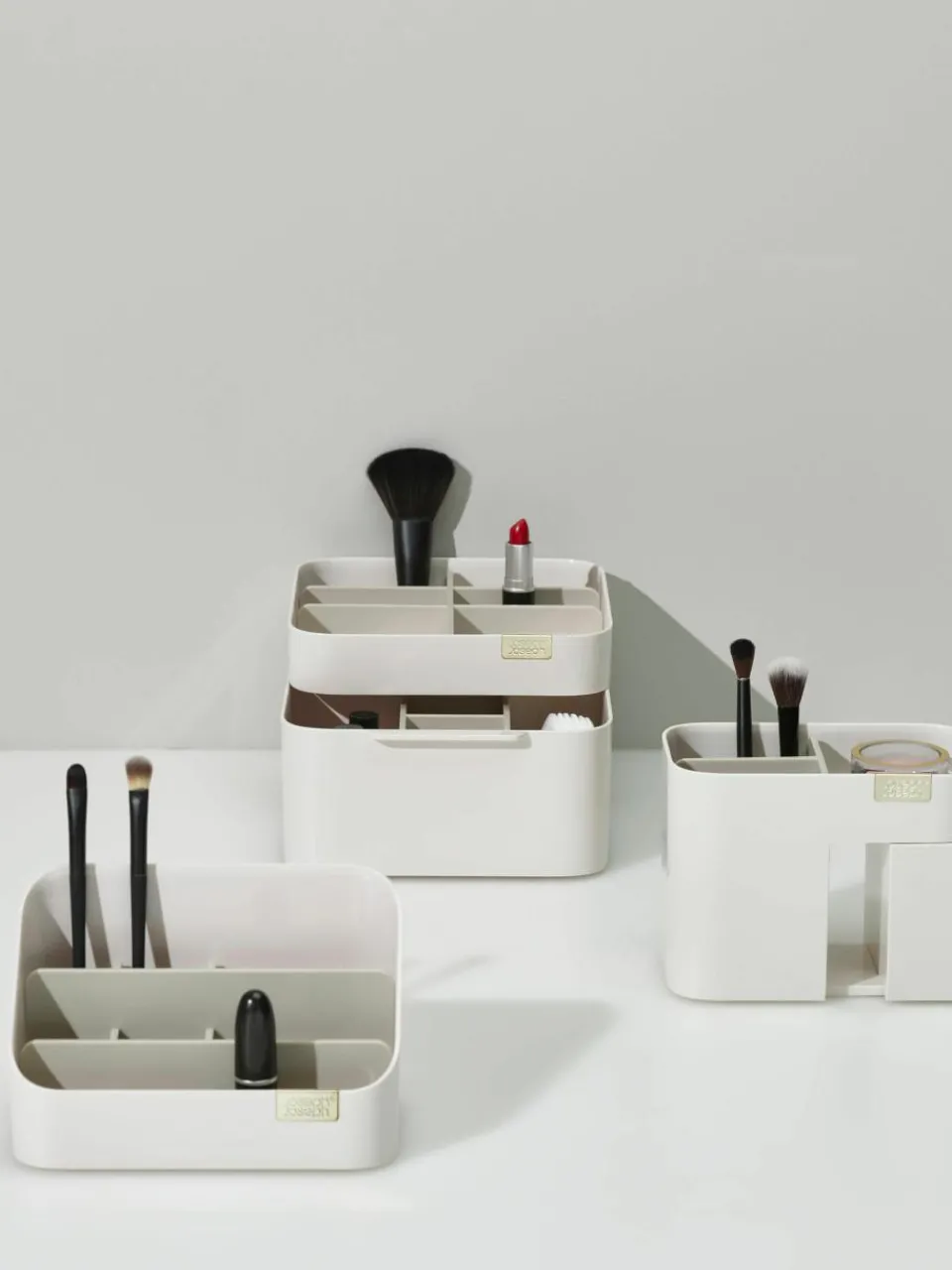 Cosmetische organizer Viva met magnetische sluiting^Joseph Joseph Online