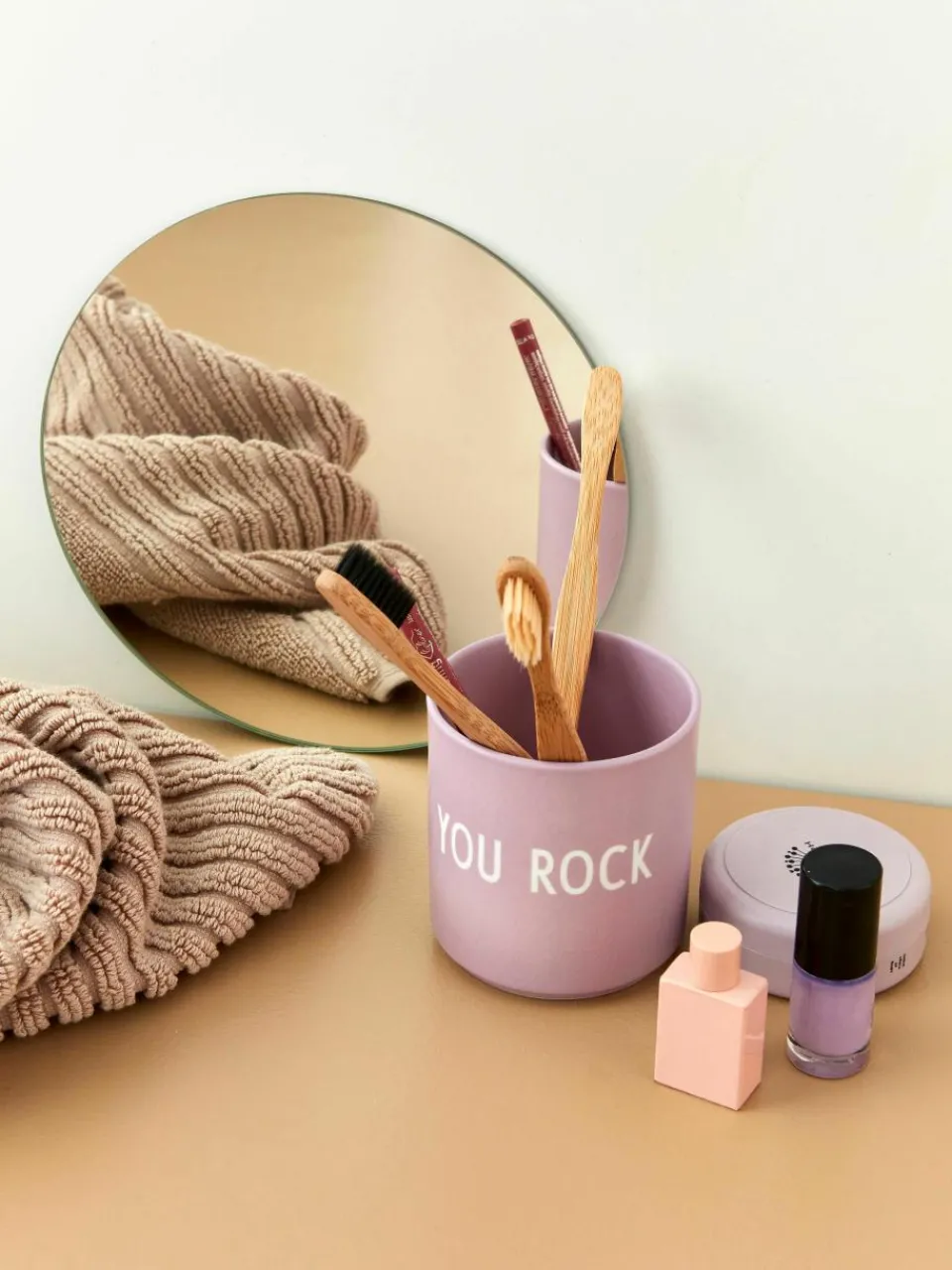 Design beker Favourite YOU ROCK met opschrift^DESIGN LETTERS Hot