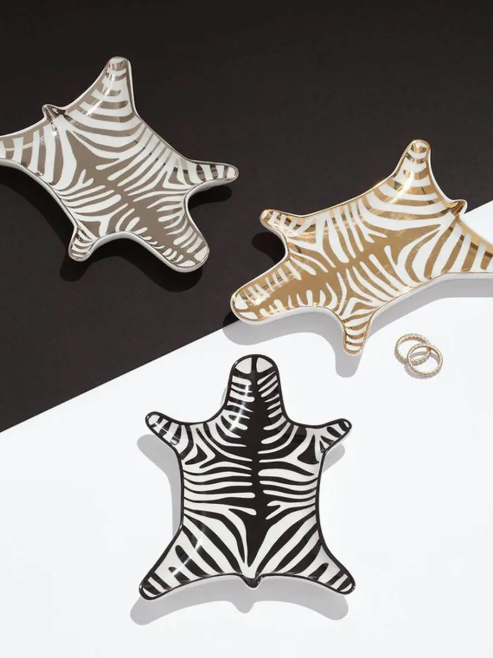Designer sierschaal Zebra gemaakt van porselein^Jonathan Adler New
