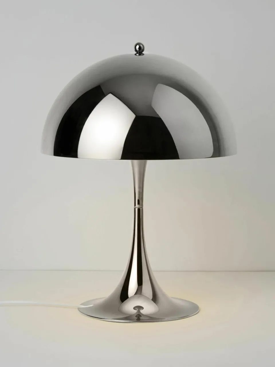 Dimbare LED tafellamp Panthella met timerfunctie, H 34 cm^Louis Poulsen New