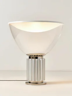 Dimbare LED tafellamp Taccia Small, mondgeblazen^Flos Online