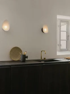 Dimbare LED wandlamp Florii^Nuura Sale