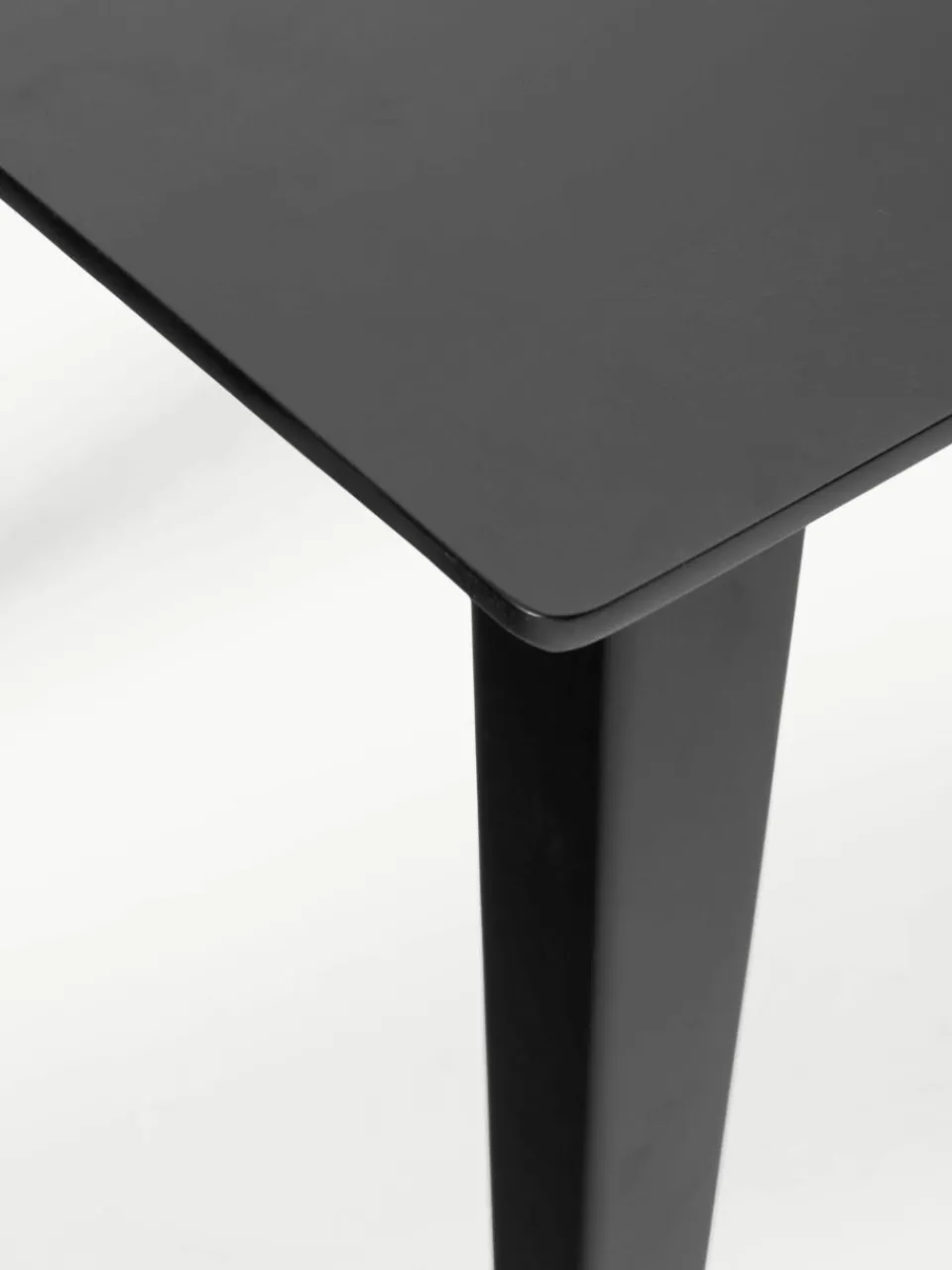 Eettafel Archie van mangohout in zwart, in verschillende formaten^Westwing Collection Discount
