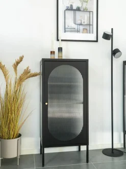 Eikenhouten vitrine Adelaide met gegroefd glas^Westwing Online