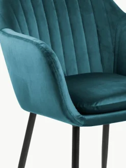 Fluwelen armstoel Emilia met metalen poten^Westwing Online