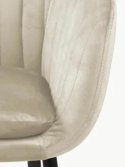 Fluwelen armstoel Emilia met metalen poten^Westwing Outlet