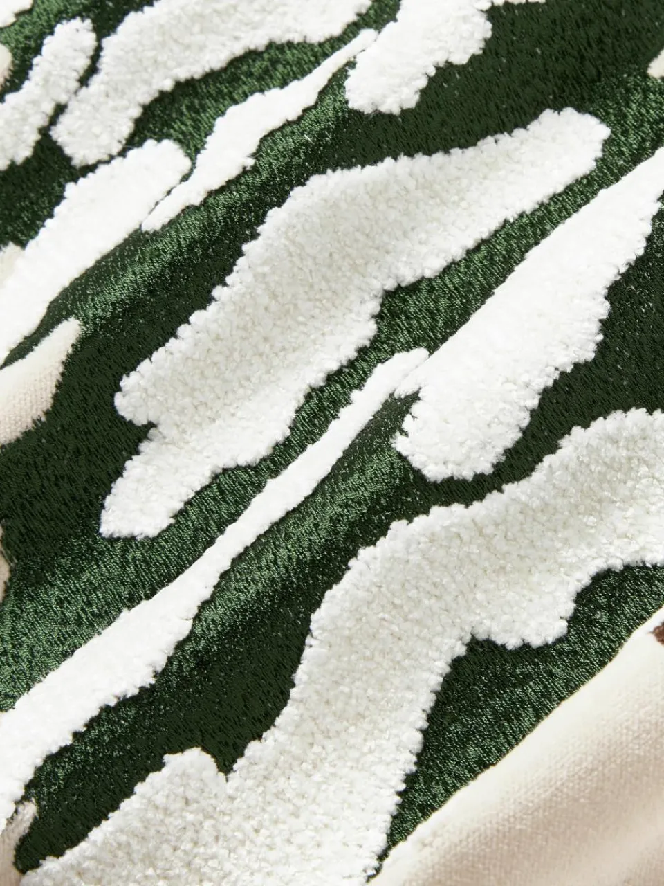 Fluwelen kussenhoes Amara met gesticktem Tannenbaum^Westwing Collection Online