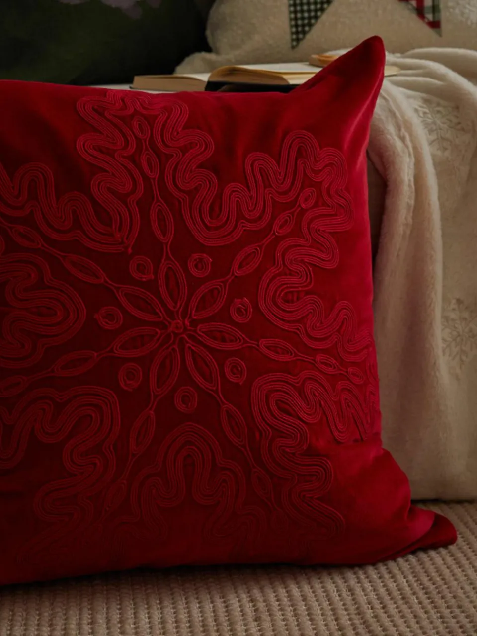 Fluwelen kussenhoes Celeste met winters motief^Westwing Collection Outlet