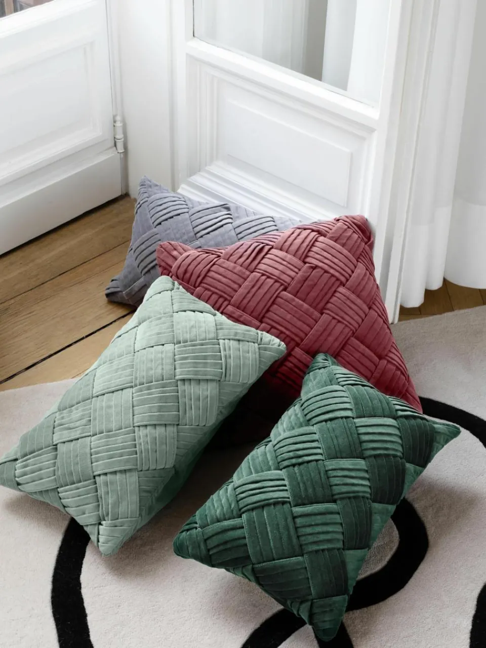 Fluwelen kussenhoes Sina met structuurpatroon^Westwing Collection Best