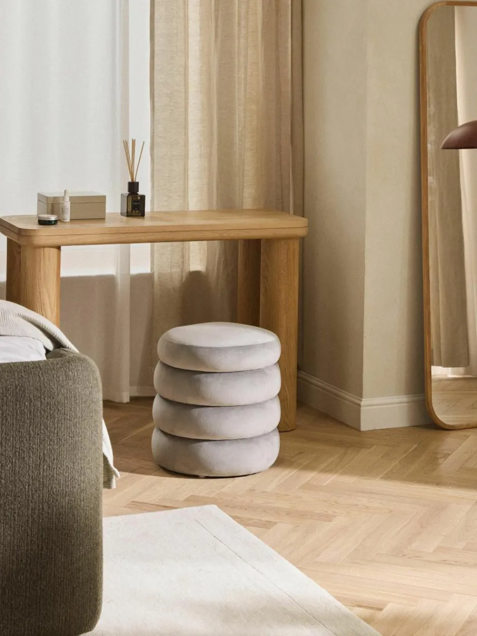 Fluwelen poef Alto met opbergruimte^Westwing Collection Online
