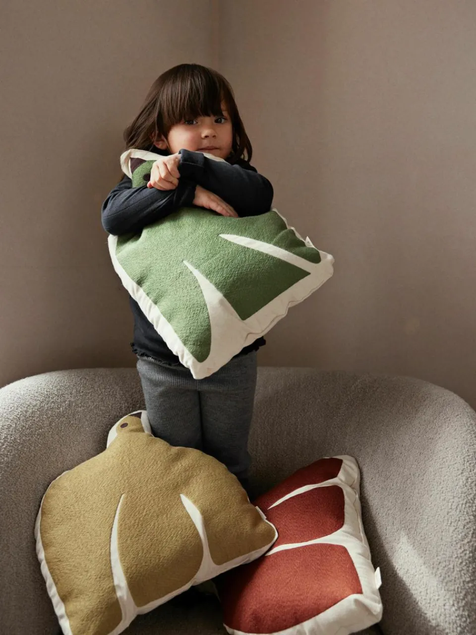 Geborduurd kussen Swif Bird van biokatoen^ferm LIVING Kids Outlet