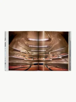 Geïllustreerd boek Zaha Hadid. Complete Works. 1979 - today^Westwing Online