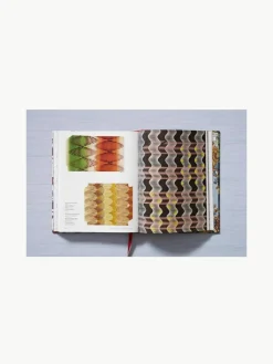 Geïllustreerde boeken The Book of Printed Fabrics. From the 16th century until today, set van 2^Westwing New