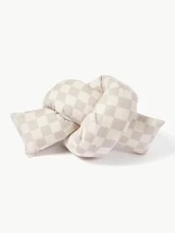 Geruit fluwelen sierkussen Knot^Westwing Collection New