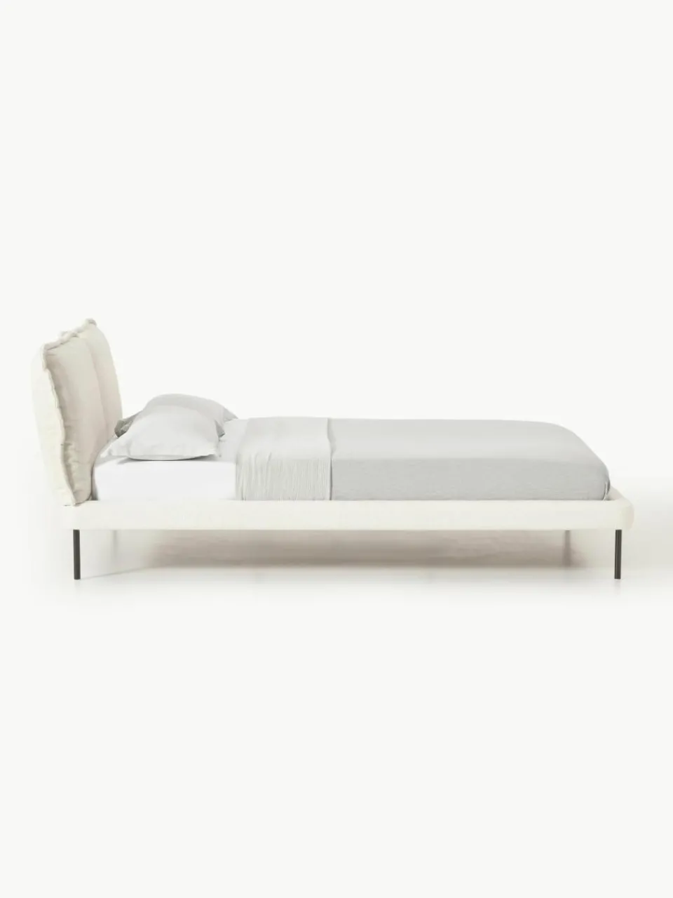 Gestoffeerd bed Amelia van teddy bouclé^Westwing Collection Clearance