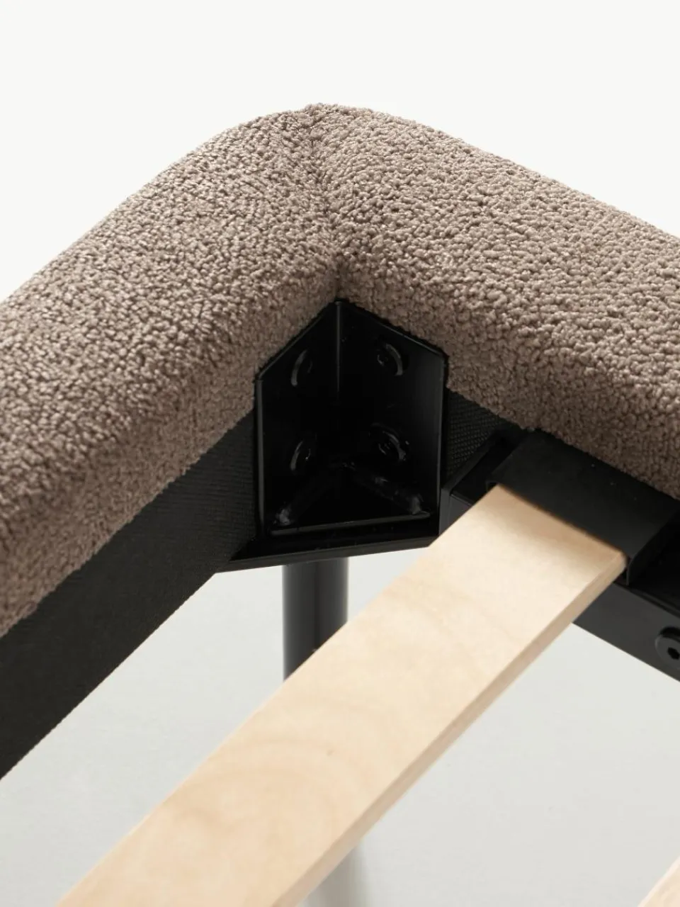 Gestoffeerd bed Amelia van teddy bouclé^Westwing Collection Online