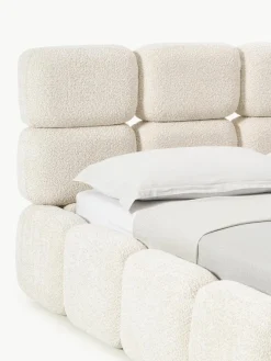 Gestoffeerd bed Tayla van teddy bouclé^Westwing Collection Sale