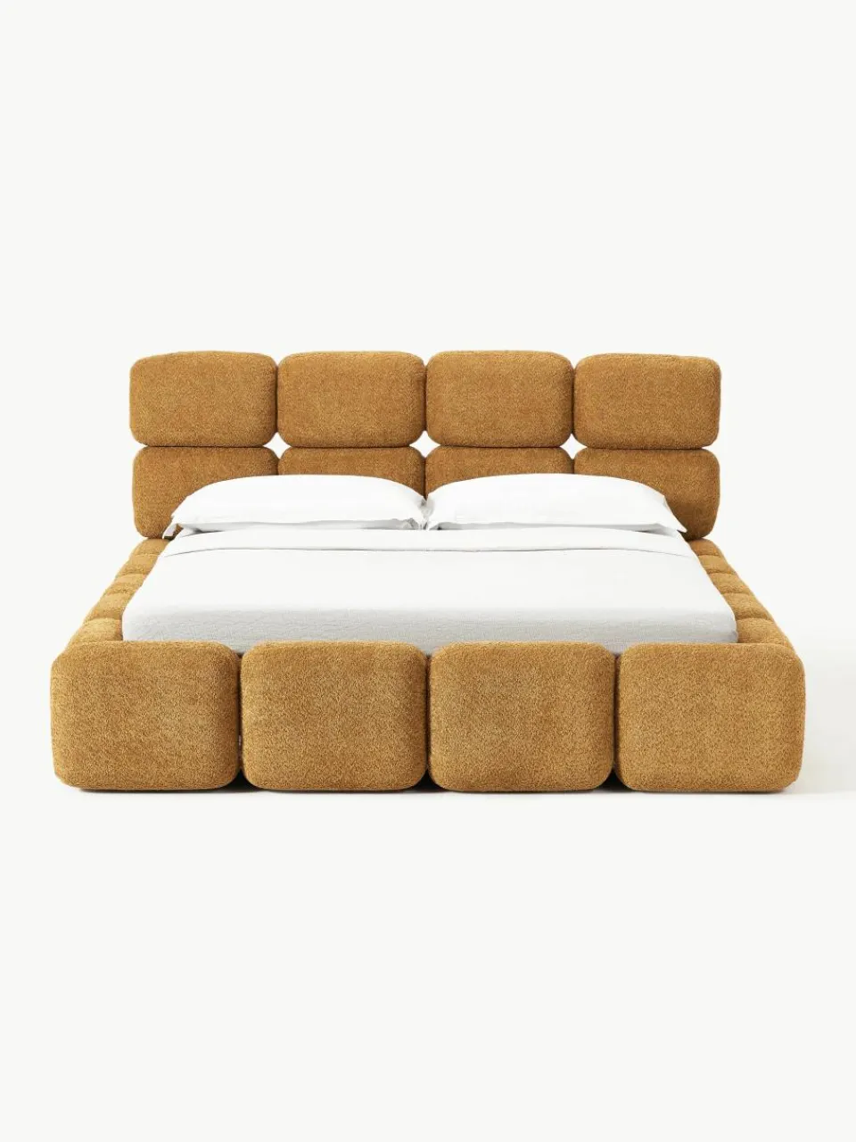 Gestoffeerd bed Tayla van teddy bouclé^Westwing Collection Outlet