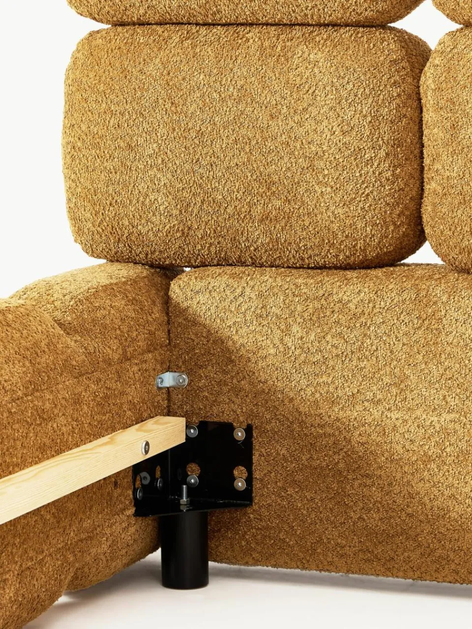 Gestoffeerd bed Tayla van teddy bouclé^Westwing Collection Outlet