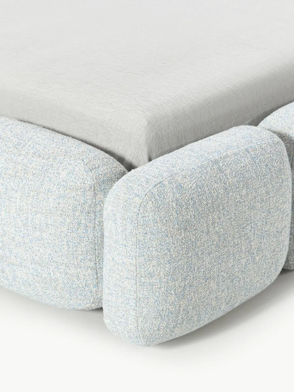 Gestoffeerd bed Tayla van bouclé^Westwing Collection Outlet