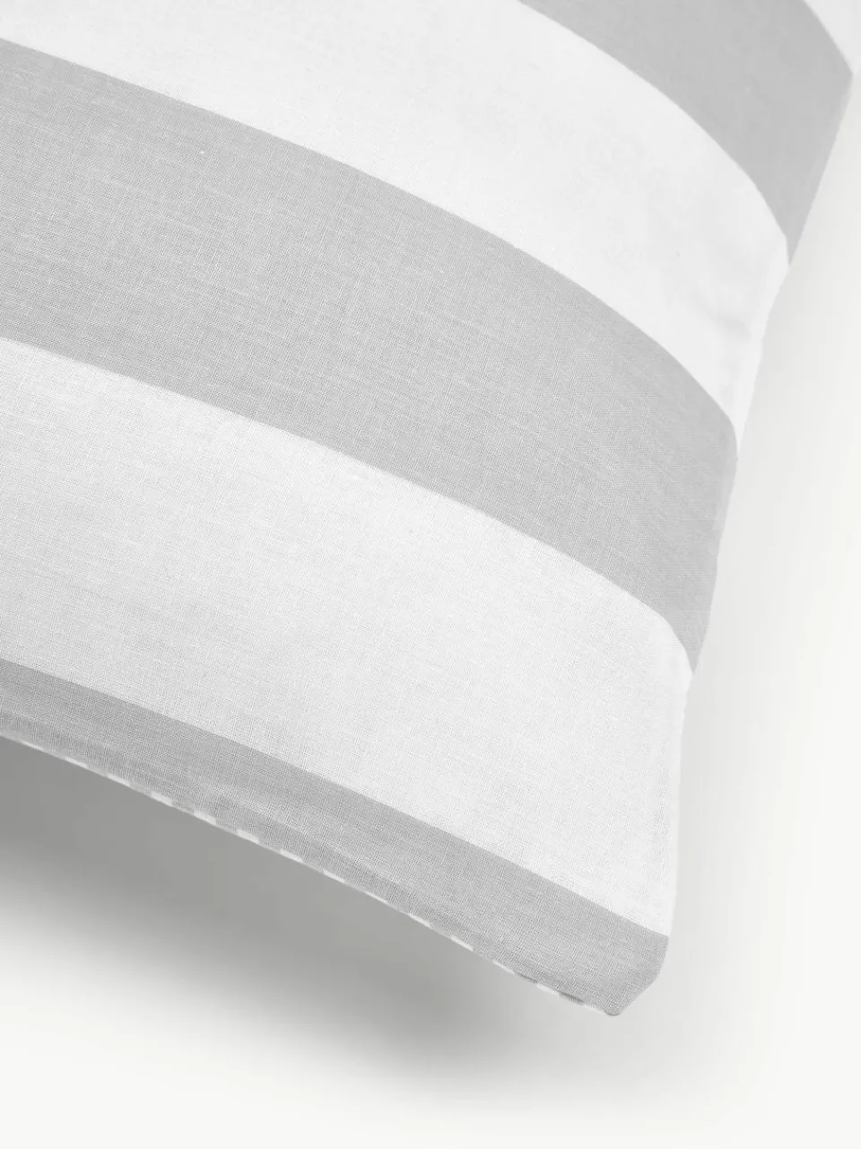 Gestreepte katoenen omkeerbare kussenhoes Lorena^Westwing Collection Fashion