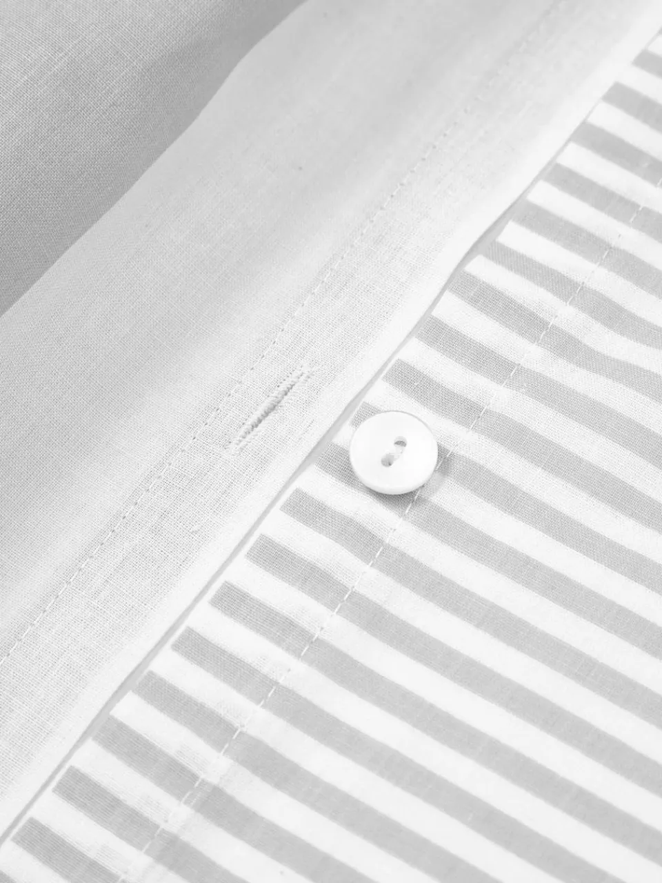 Gestreepte katoenen omkeerbare kussenhoes Lorena^Westwing Collection Fashion