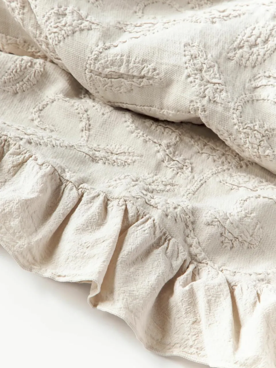Gestructureerde katoenen deken Clara met franjes en bloemenpatroon^Westwing Collection Hot