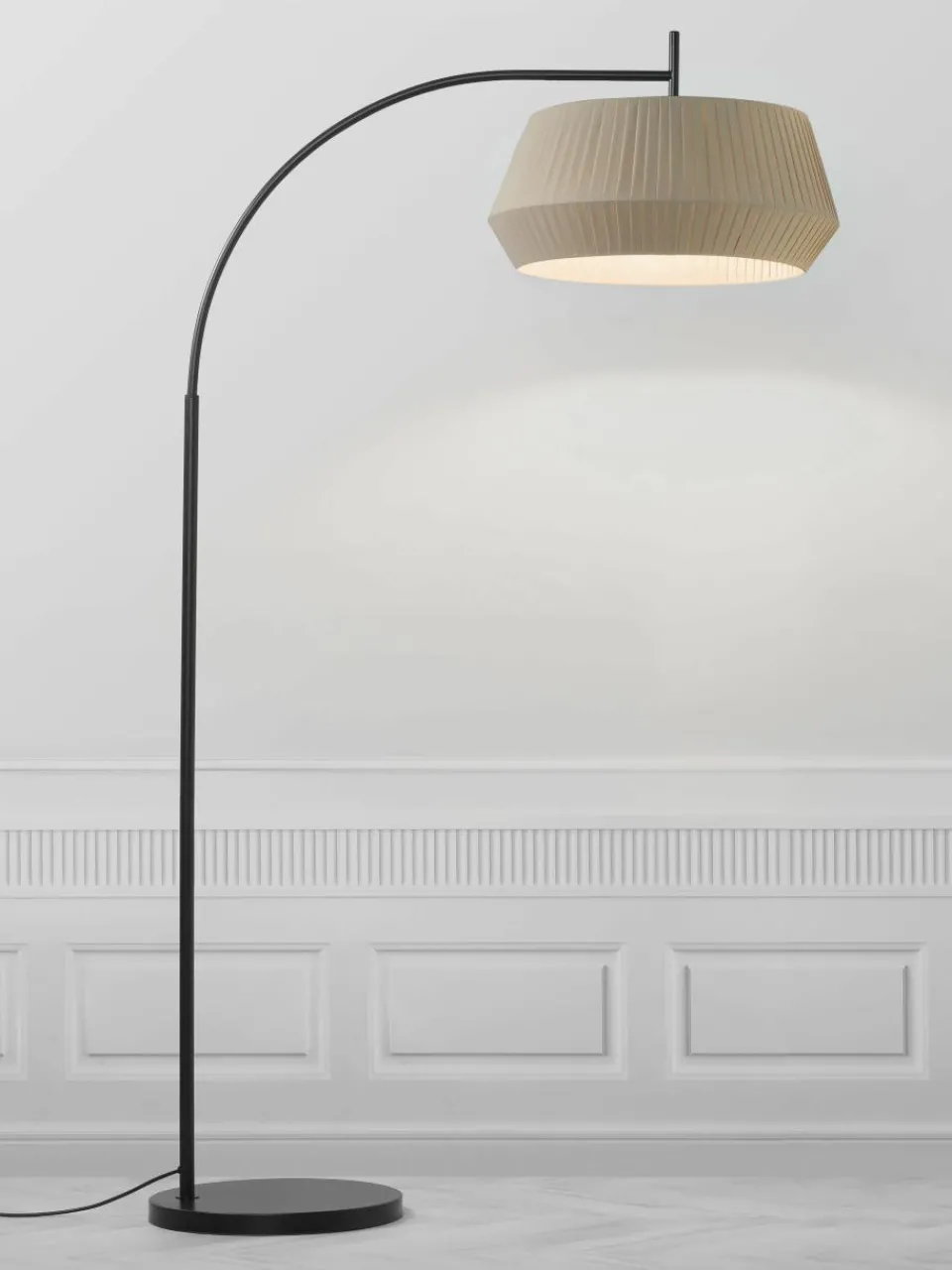 Grote booglamp Dicte van geplooide stof^Westwing Discount