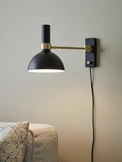 Grote dimbare wandlamp Larry met stekker^Markslöjd Best