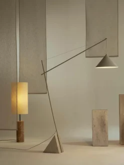 Grote Reyna leeslamp met travertin voet^Westwing Collection Sale