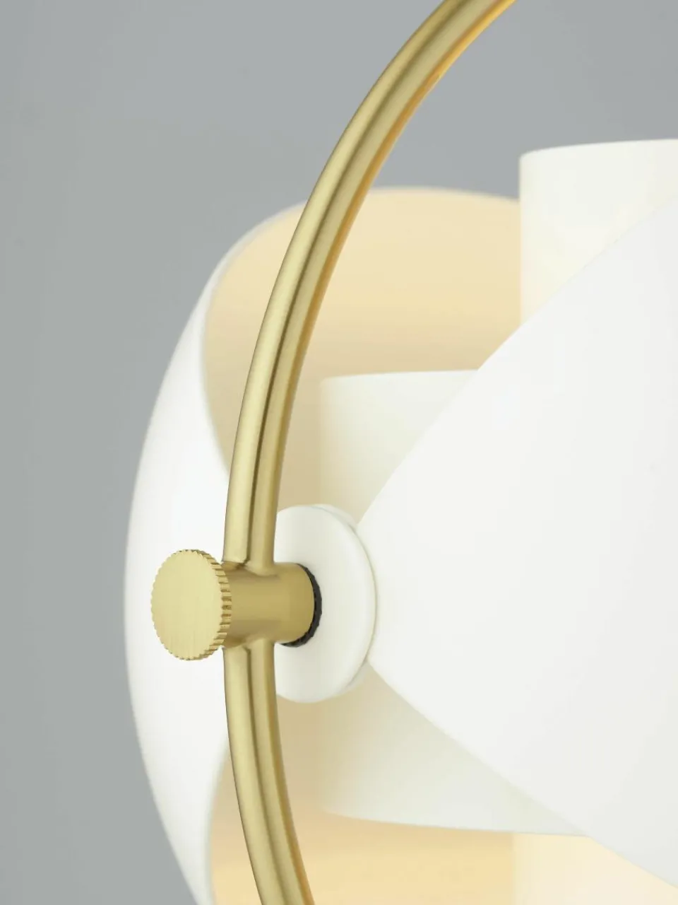 Grote verstelbare tafellamp Multi-Lite^GUBI Fashion