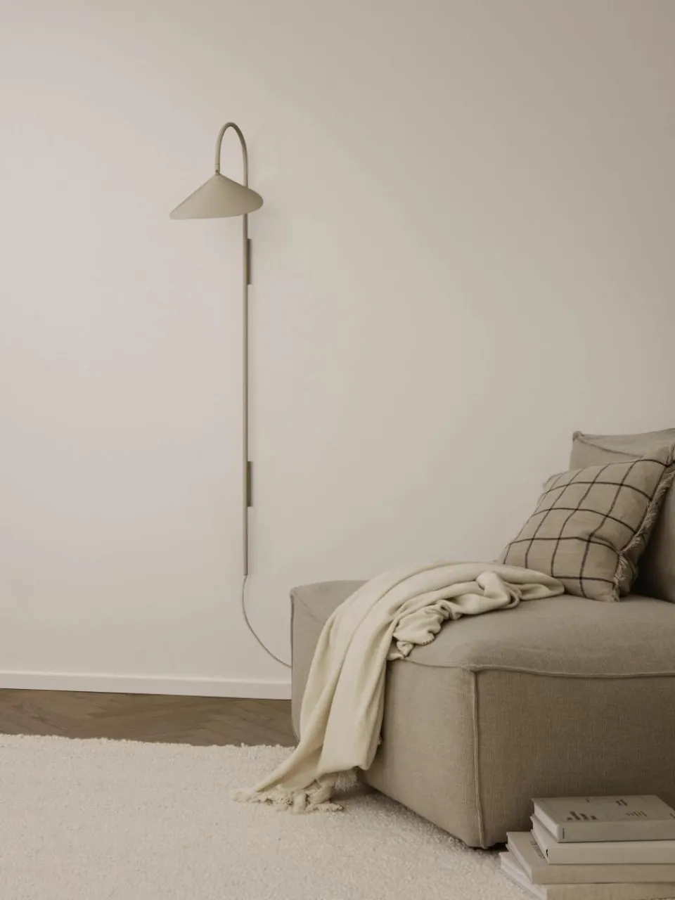 Grote wandlamp Arum met stekker, verstelbaar^ferm LIVING Discount