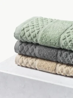 Handdoek Katharina, in verschillende formaten^Westwing Collection Fashion