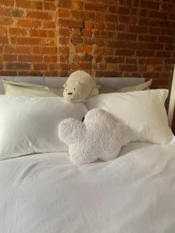 Handgemaakt katoenen knuffelkussen Cloud^Lorena Canals Outlet