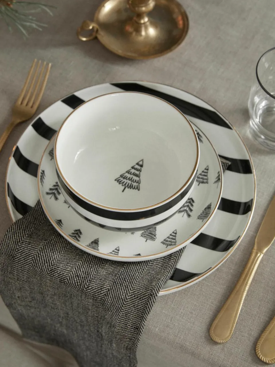 Handgemaakt porseleinen servies Lumi, 4 personen (12-delig)^Westwing Collection New