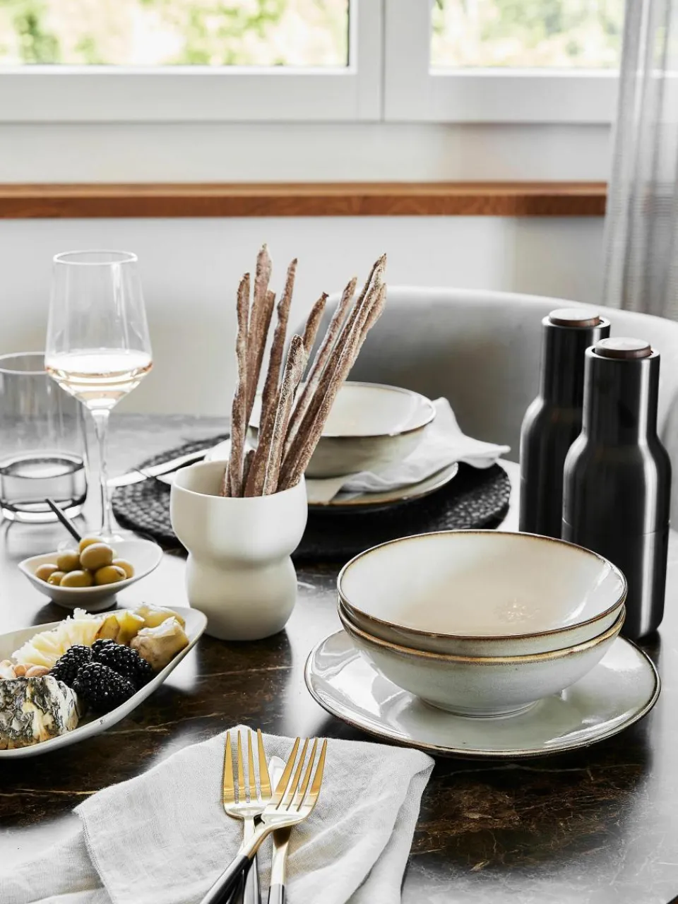 Handgemaakte beker Limfjord in organische vorm, 350 ml^Broste Copenhagen Discount