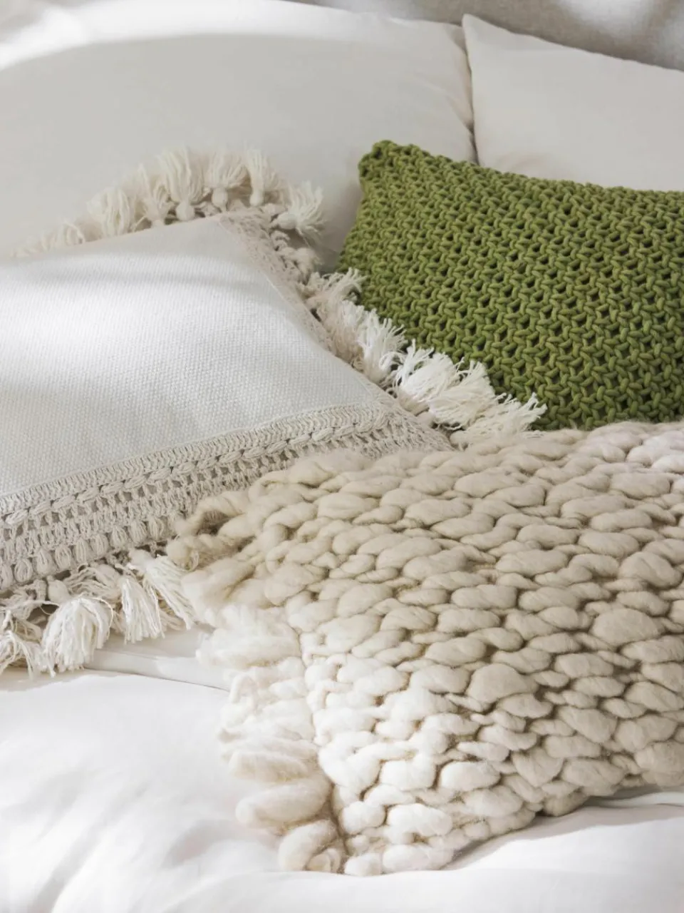 Handgemaakte grofgebreide kussenhoes Belen^Westwing Collection Fashion